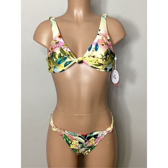 New. Pilyq reversible tropical print bikini. Retails $156. Medium - Picture 3 of 14